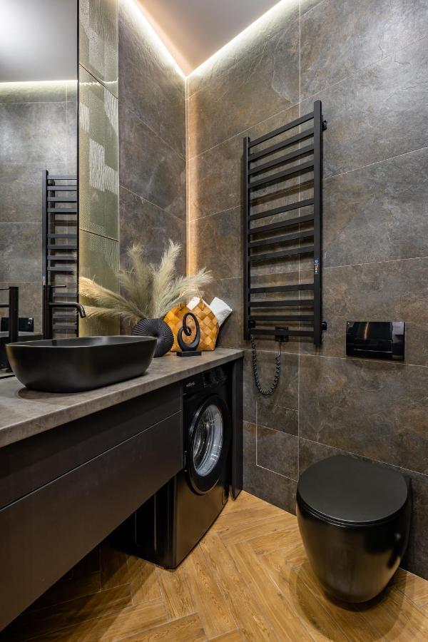 Apartament Romari Таманська 12 Lwów Zewnętrze zdjęcie